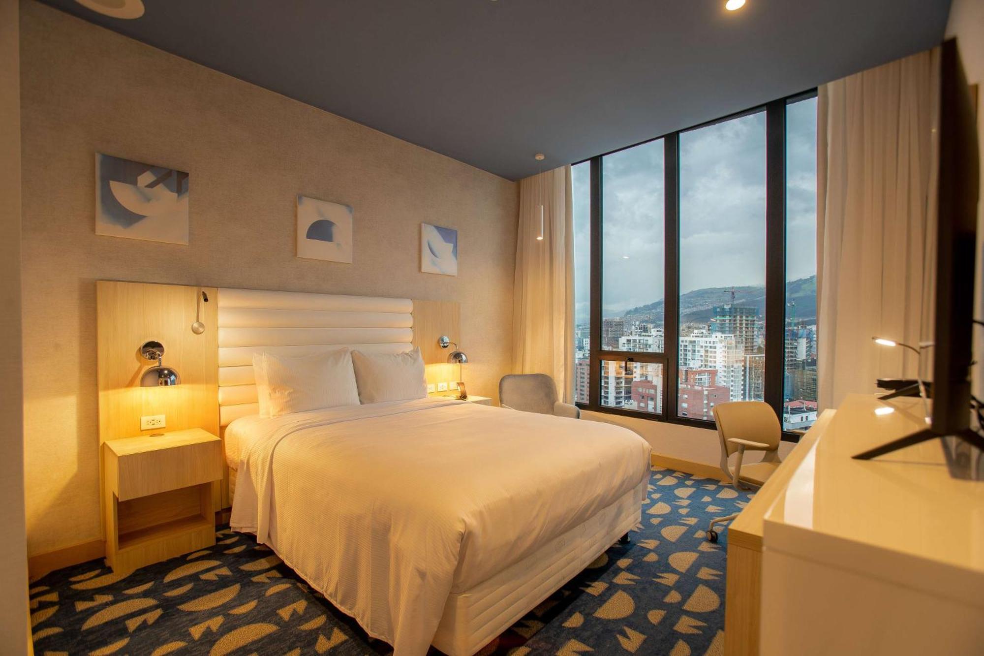 Hampton By Hilton Quito La Carolina Park Exterior foto